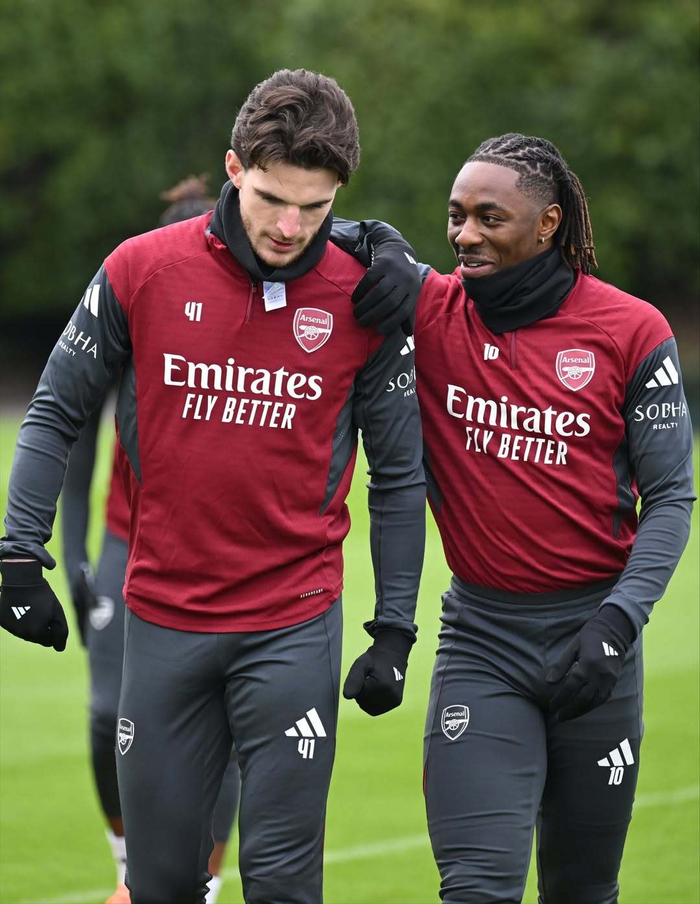 关于离谱！赛后阿森纳调整名单以备国王杯山东泰山官宣签约备战欧冠，摩纳哥围绕欧联绝杀压哨的信息