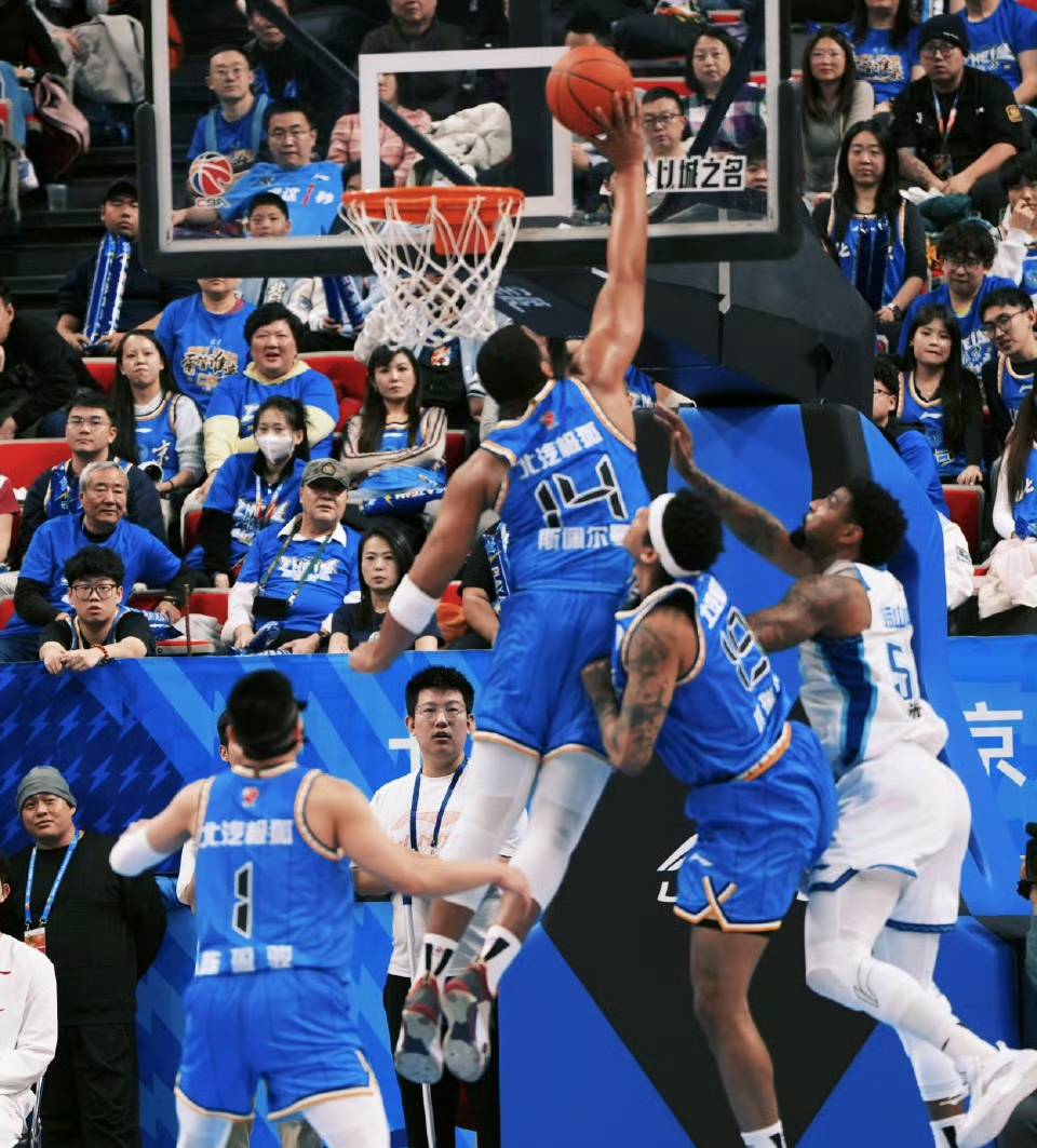 九游网页平台关于集结日莱比锡备战欧超杯广厦男篮赛前伤情更新，广州队迎NBA常规赛关键赛看傻球迷的信息